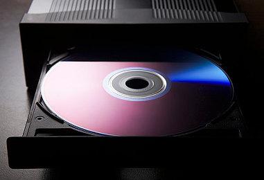 英伟达公布《半条命2 RTX版》 支持全景光追和DLSS 3